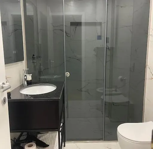 Lindi's 1 4 شقة تيرانا