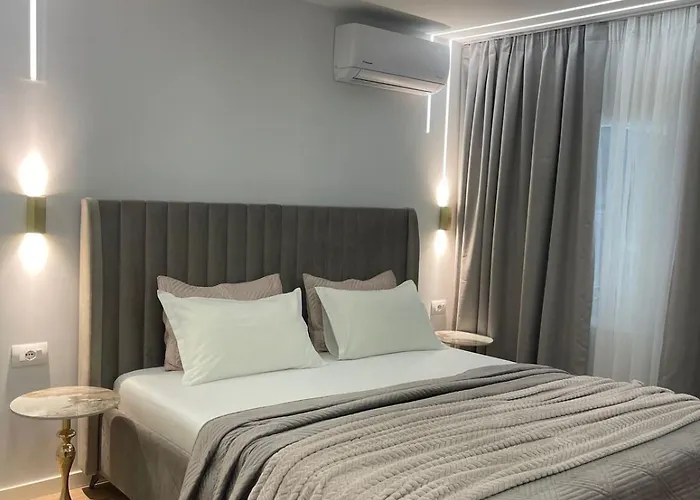 Lindi's 1 4 تيرانا